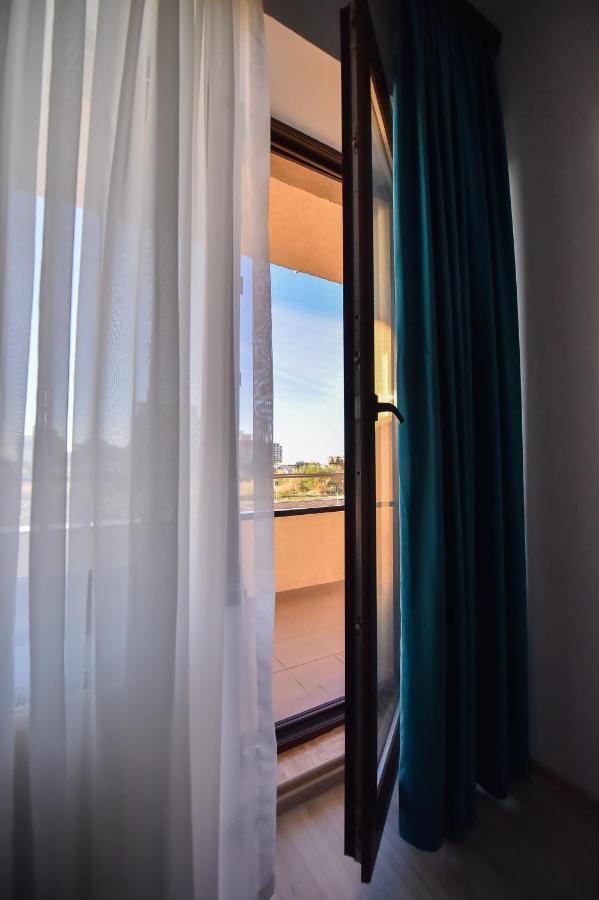 Apartment Summerland Mamaia Exterior foto